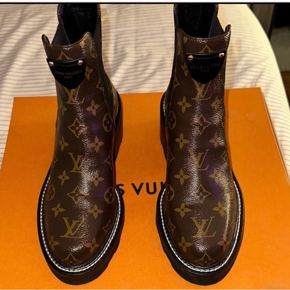 Louis Vuitton Brown Monogram Leather Boots - Picture 6 of 6